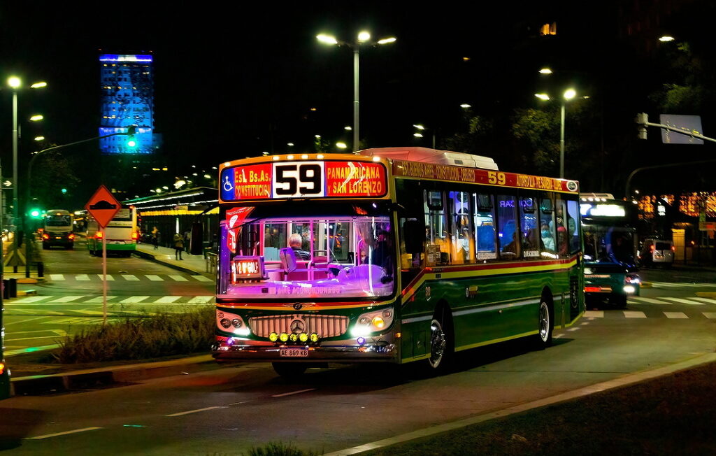 Bus in Buenos Aires. Picture by Luis Muñoz